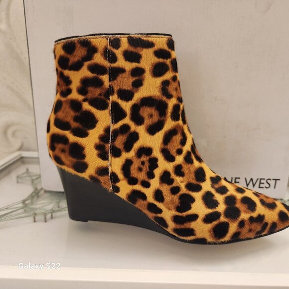 Nine West Carter Natural Multi Pony Nine West Wedge Ankle Boots. NIB. 5 - Picture 1 of 9